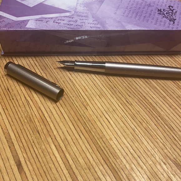 Younique collectible calligraphy fountain pen ink - Picture 4 of 5